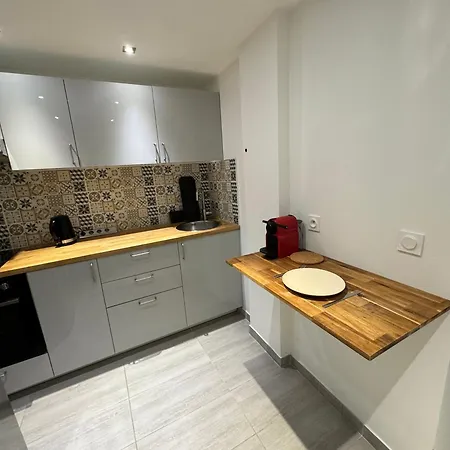 - Centre Grigny Апартаменты